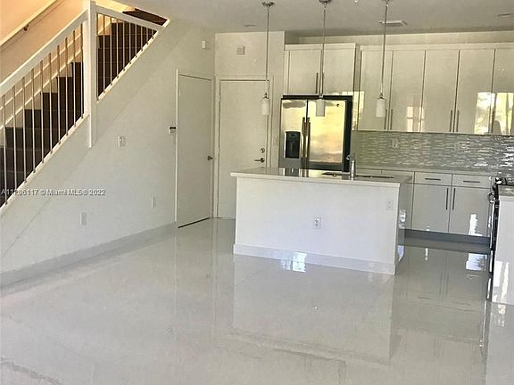 3rd image of 2610 NE 213th St Unit 106
