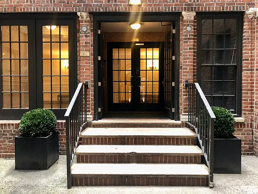 Rented by Waverly Realty Associates | media 10