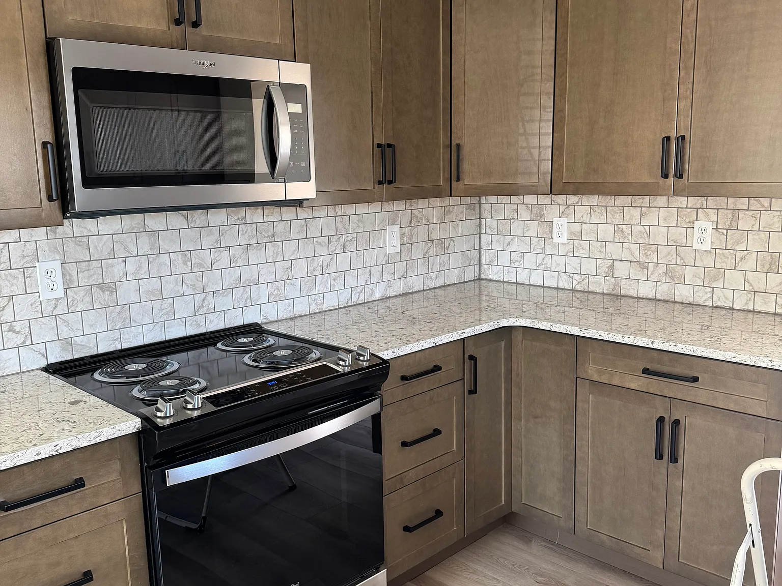 3 bed, 1736 sqft, $2,200 — Photo 2