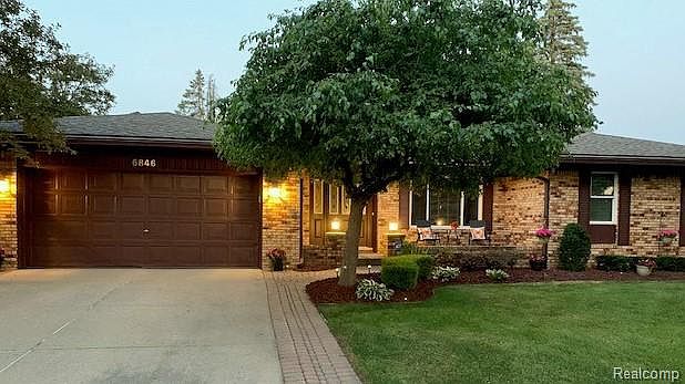 1st image of 6846 Little Creek Dr