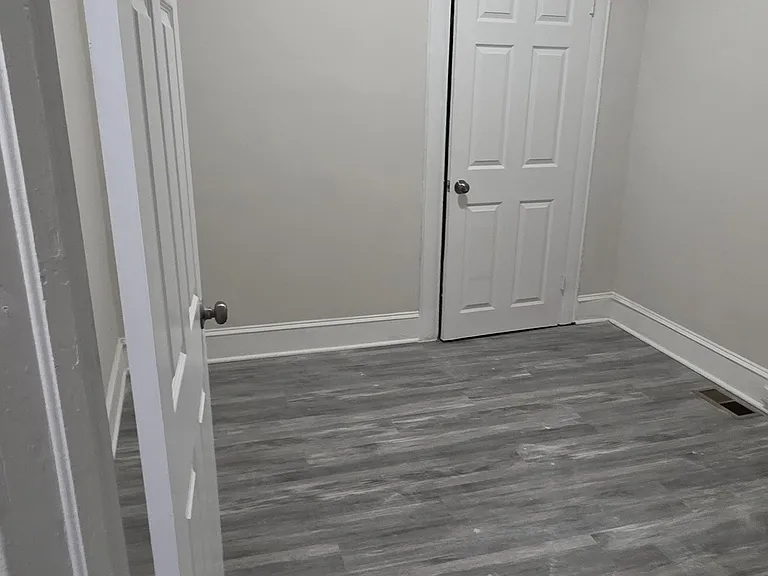 2723 W Lafayette Ave — Photo 6