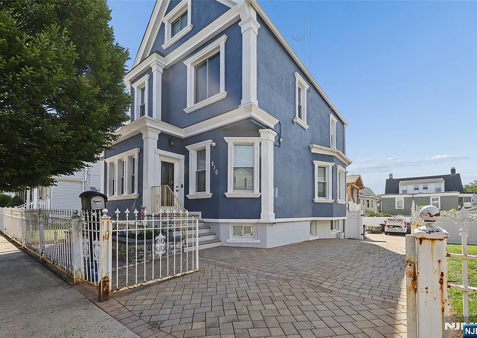 1st image of 208-212 Brighton Ave
