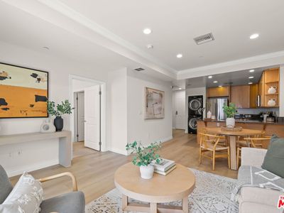 3061 W 12th Pl Unit 203, Los Angeles, CA, 90006