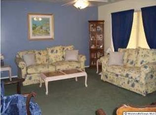 961 Vaughn Ave, Toms River, NJ 08753