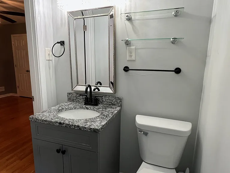 1502 Lynn Way — Photo 20