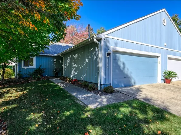 1536 Iris Glen Dr, Twinsburg, OH 44087