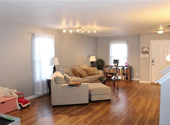 4th image of 113 Brinkley Park Dr
