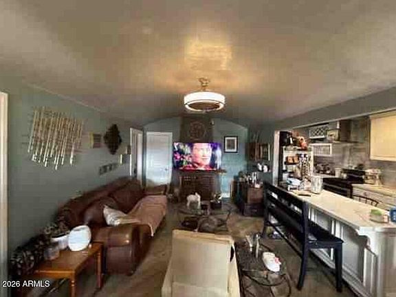 5th image of 1634 E CULVER Street