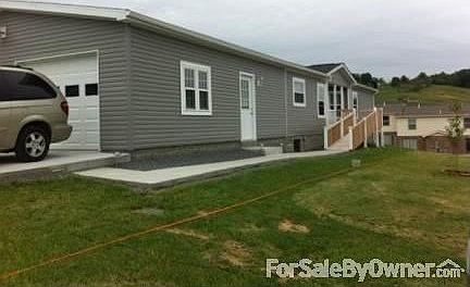 1st image of 176 Chandler Dr