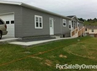 176 Chandler Dr, Shinnston, WV 26431
