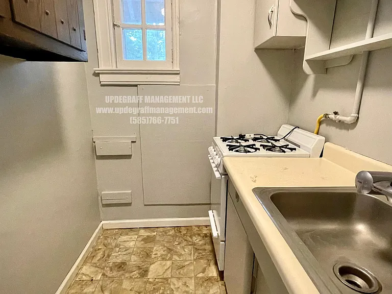 3840 Lake Ave #4 — Photo 3