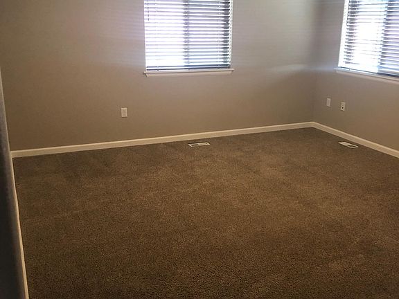 4th image of 2742 N Gate Blvd #1