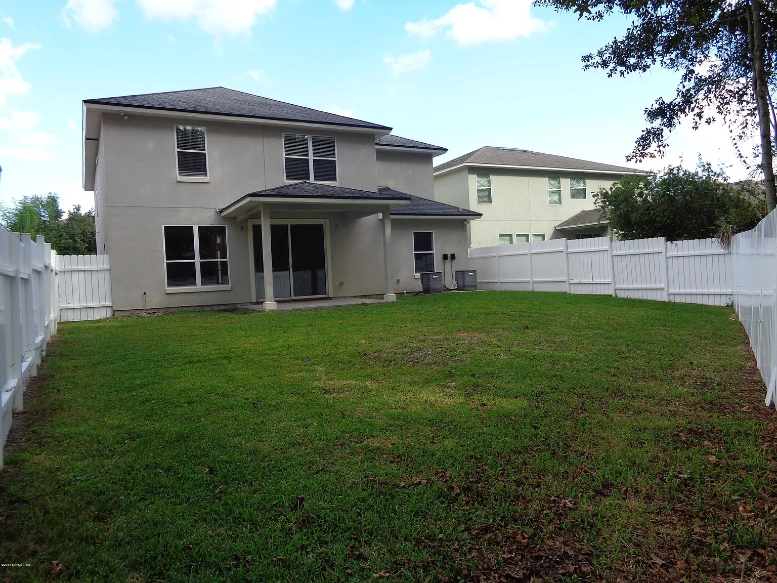 4 bed, 2685 sqft, $2,700 — Photo 2