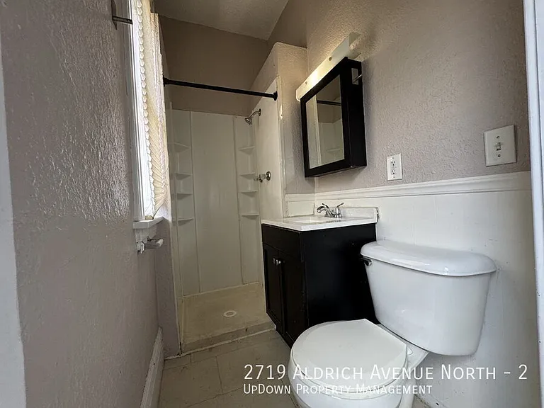 2719 Aldrich Ave N #2 — Photo 15