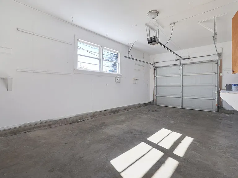 3930 Telstar Cir SW — Photo 15