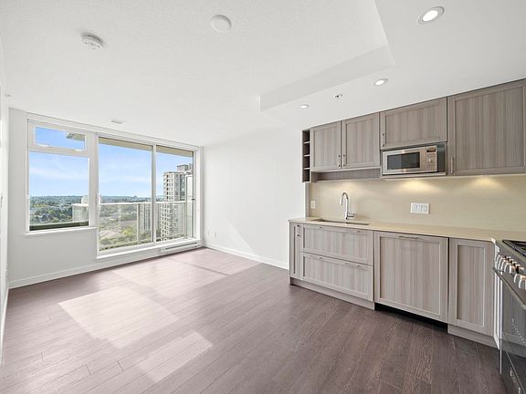 2nd image of 5470 Ormidale St #2306