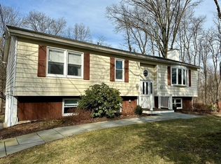 25 Cramer Rd, Rhinebeck, NY 12572