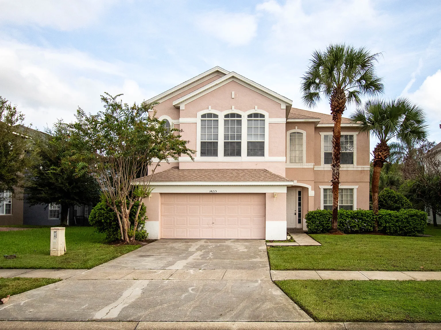 4 bed, 3.5 bath, 3111 sqft, $3,500 — Photo 2