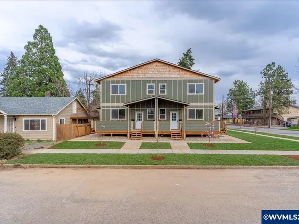 1094 15th St SE, Salem, OR 97301
