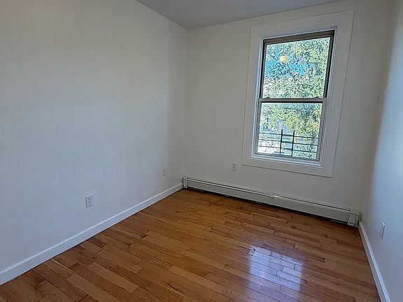 3rd image of 7617 Myrtle Ave #3