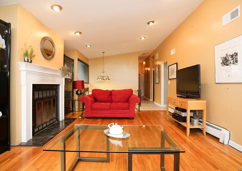 1st image of 53 Gerardine Pl
