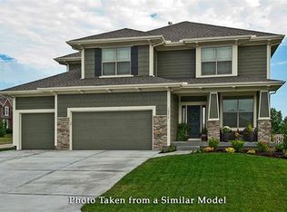 928 N Stonecrest St, Olathe, KS 66061