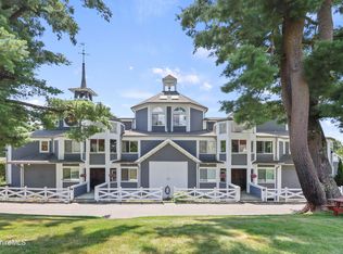 19 Hawthorne Rd #1A, Lenox, MA 01262