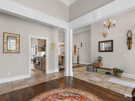 4th image of 4508 Hollow Ridge Dr