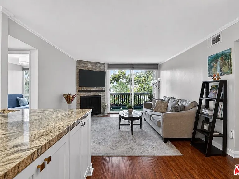 5003 Westpark Dr #103 — Photo 3