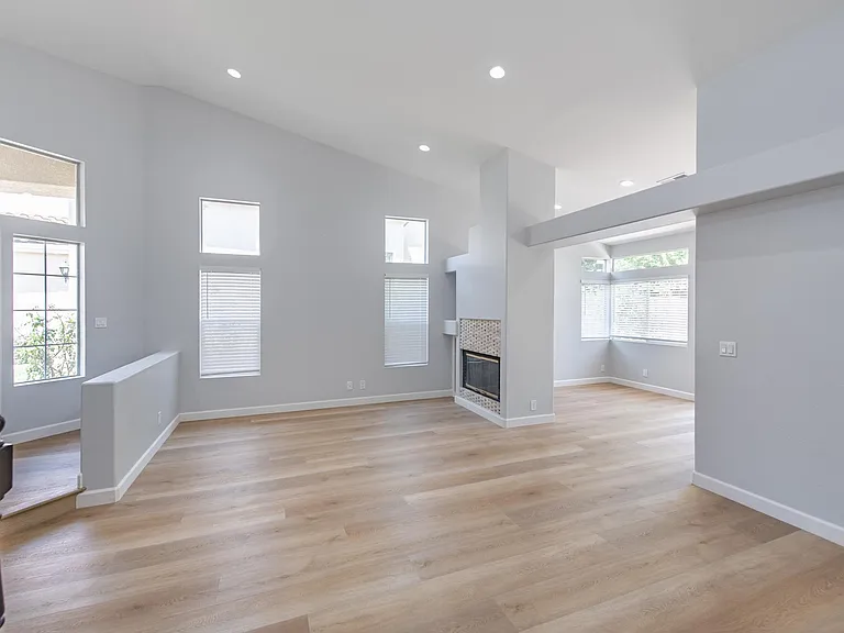 4774 Rhapsody Dr — Photo 10