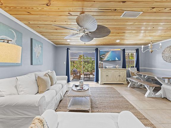 2nd image of 705 Gulf Shore Dr Unit 401