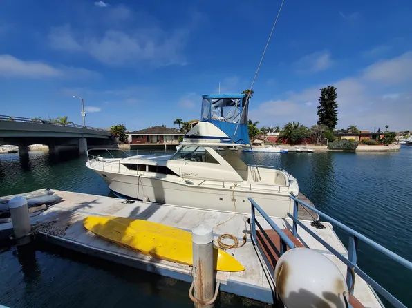 16592 Tiburon Pl, Huntington Beach, CA 92649