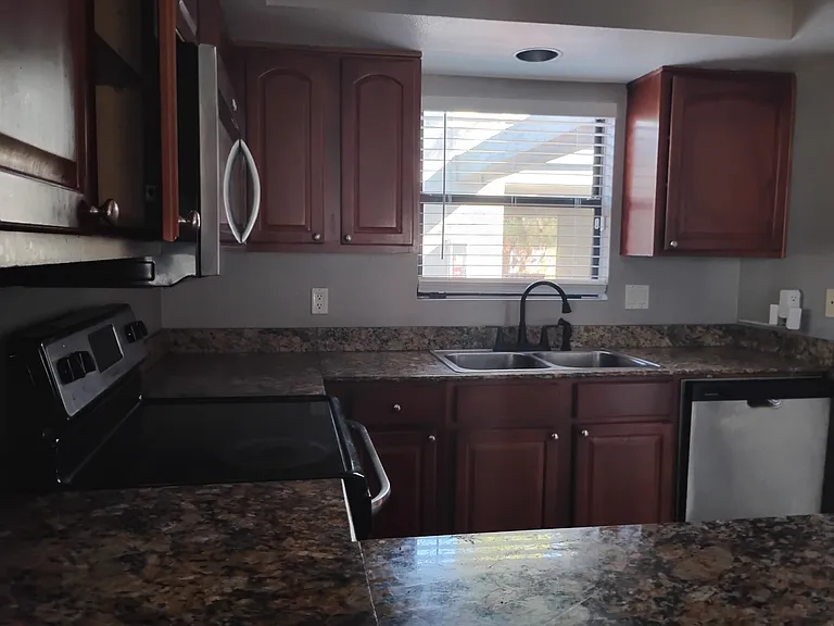 3329 W Danbury Dr #216 — Photo 12