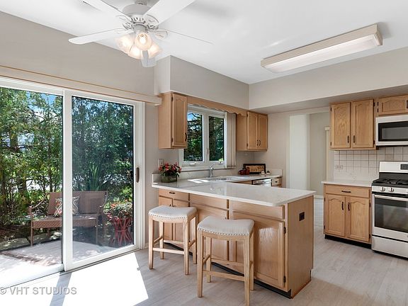4th image of 907 Suffolk Ct