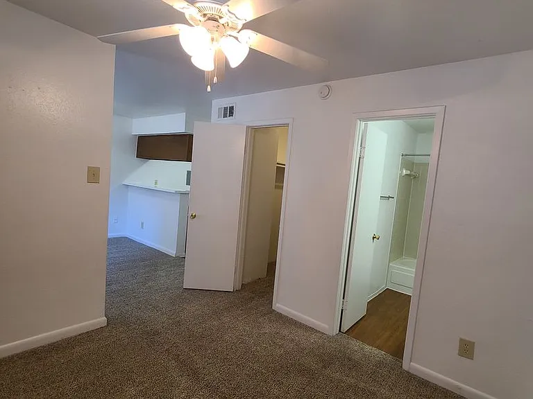 Trails of Timber Creek Apartments — Photo 8