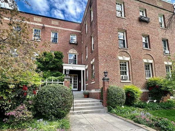 2527 Q St NW APT 202, Washington, DC 20007