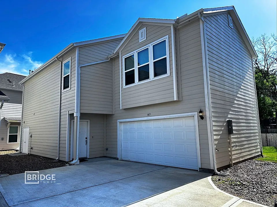 87 Fern Ct
