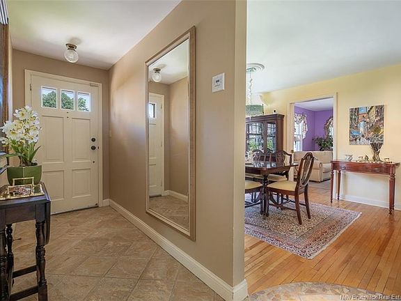 4th image of 45 Ashland Ct
