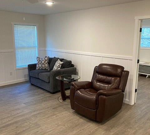 4th image of 294 Riverview Dr