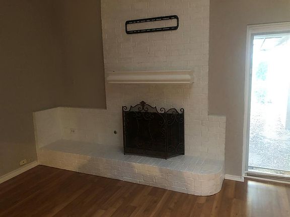 5th image of 840 Woodmoor Dr
