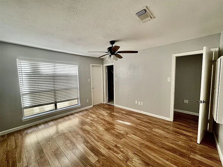 2019 Place Rebecca Ln #G4 — Photo 11
