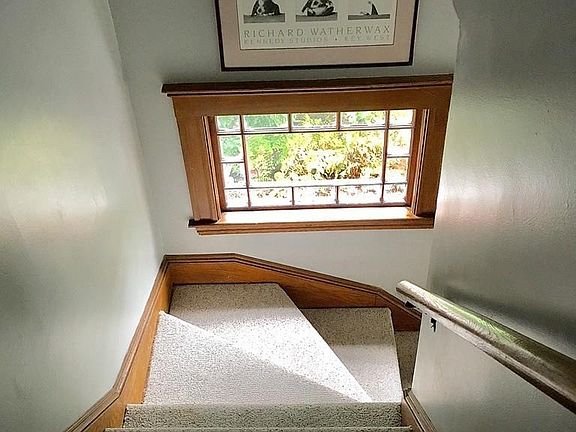 4th image of 198 Stratford St #2