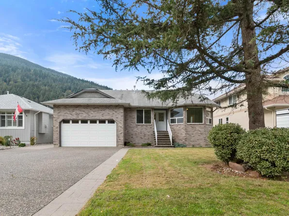 322 Miami River Dr, Harrison Hot Springs, BC V0M 1A3