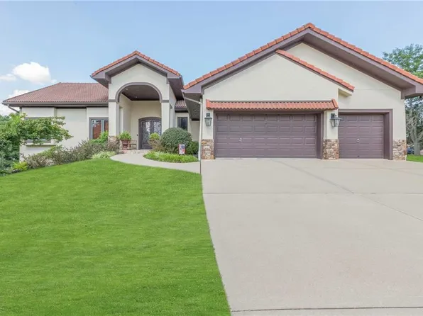 15441 Iron Horse Cir, Overland Park, KS 66224