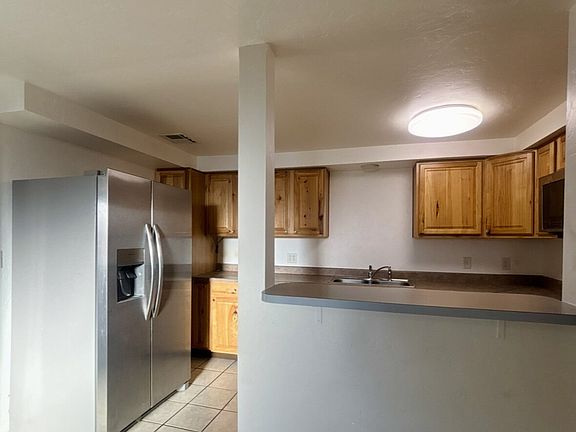 3rd image of 131 W Pastime Rd