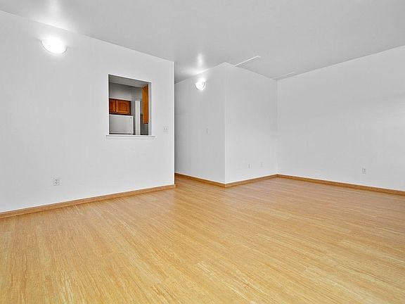 4th image of 68 E 120th St Fl 3