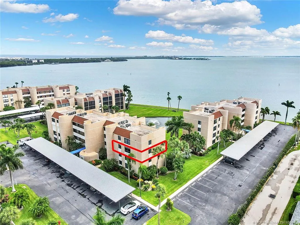 2 bed, 2.0 bath, 1211 sqft, $4,000 — Photo 4