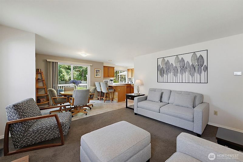 5th image of 1105 SW 352nd Street