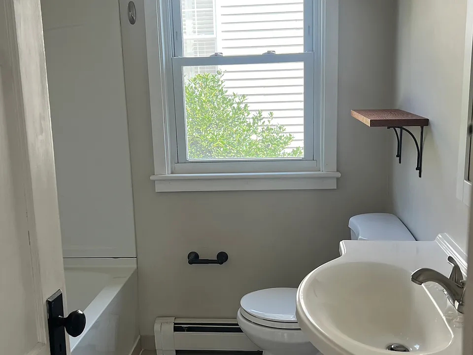 2 Bedlow Ave #1