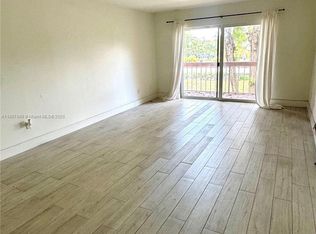 7860 Camino Real #L-306, Miami, FL 33143